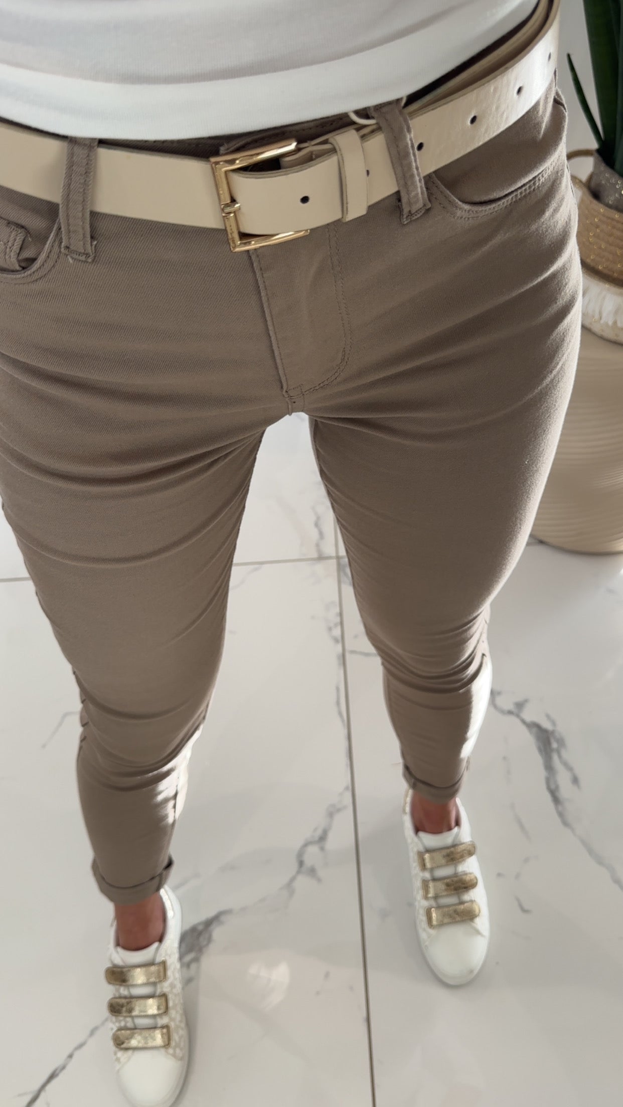 Slim taupe