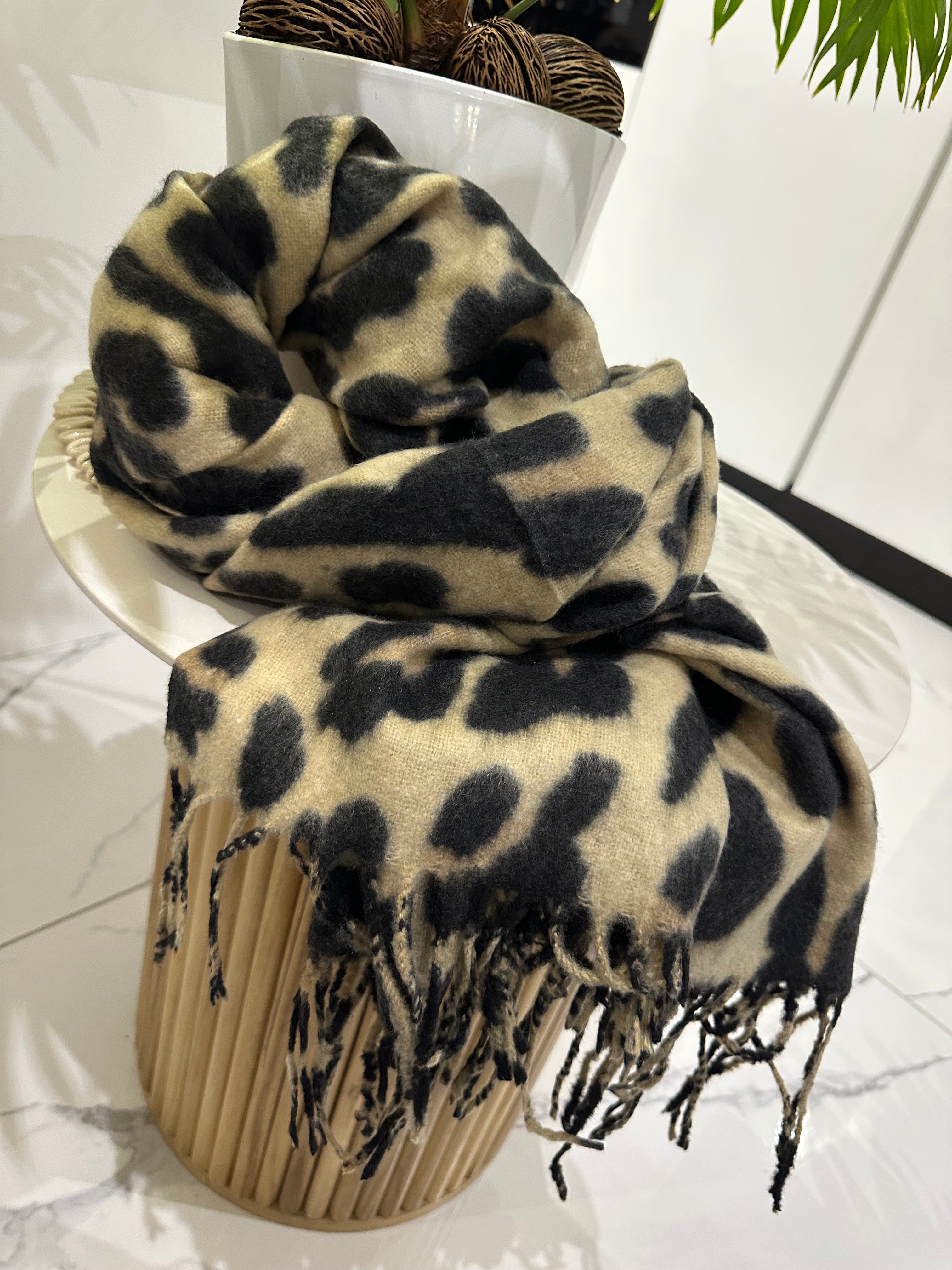 Écharpe léopard beige