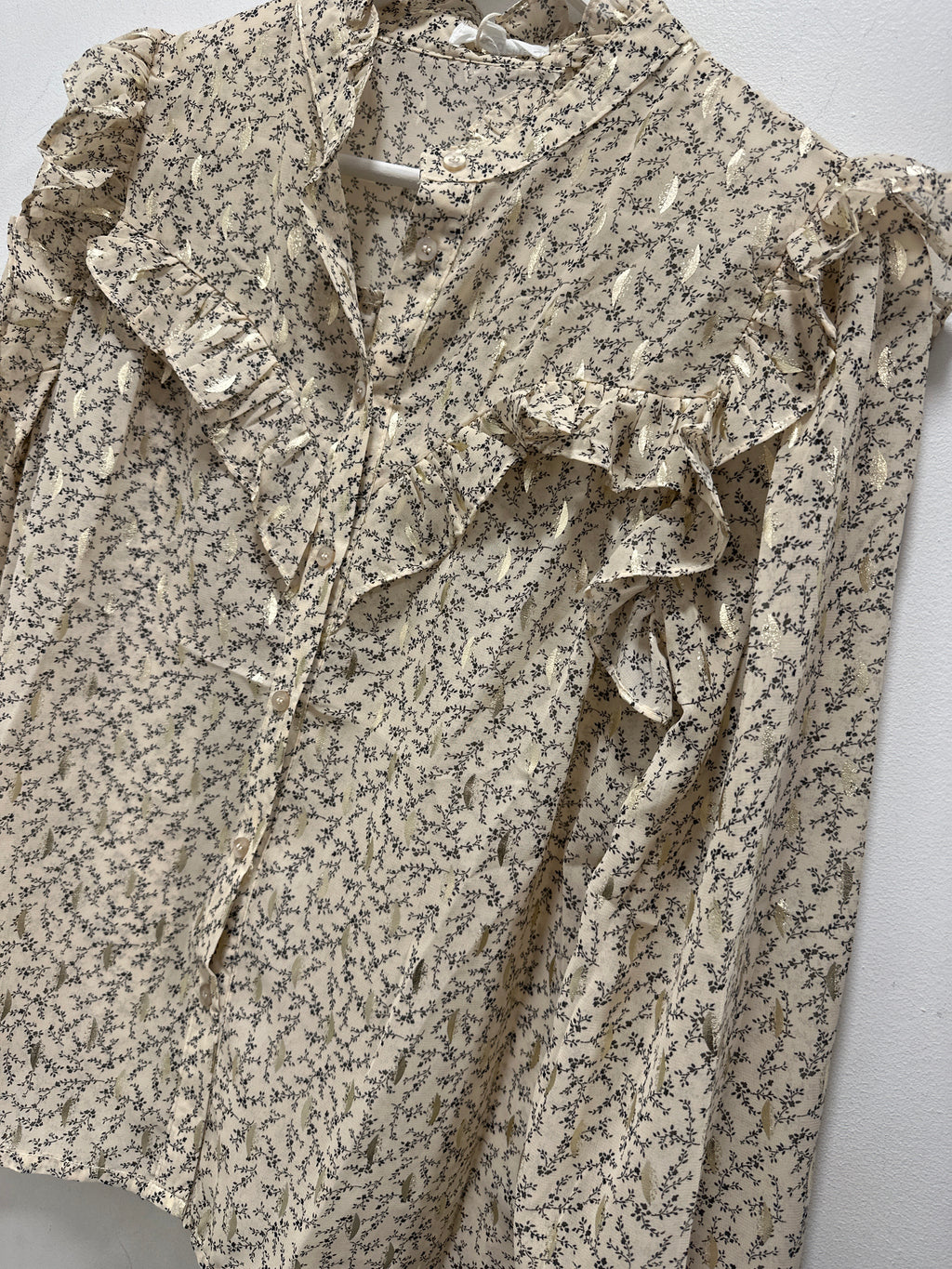 Chemisier beige à motifs