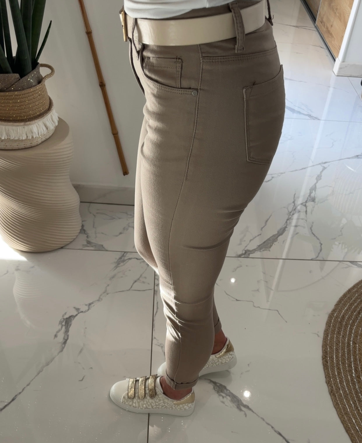 Slim taupe