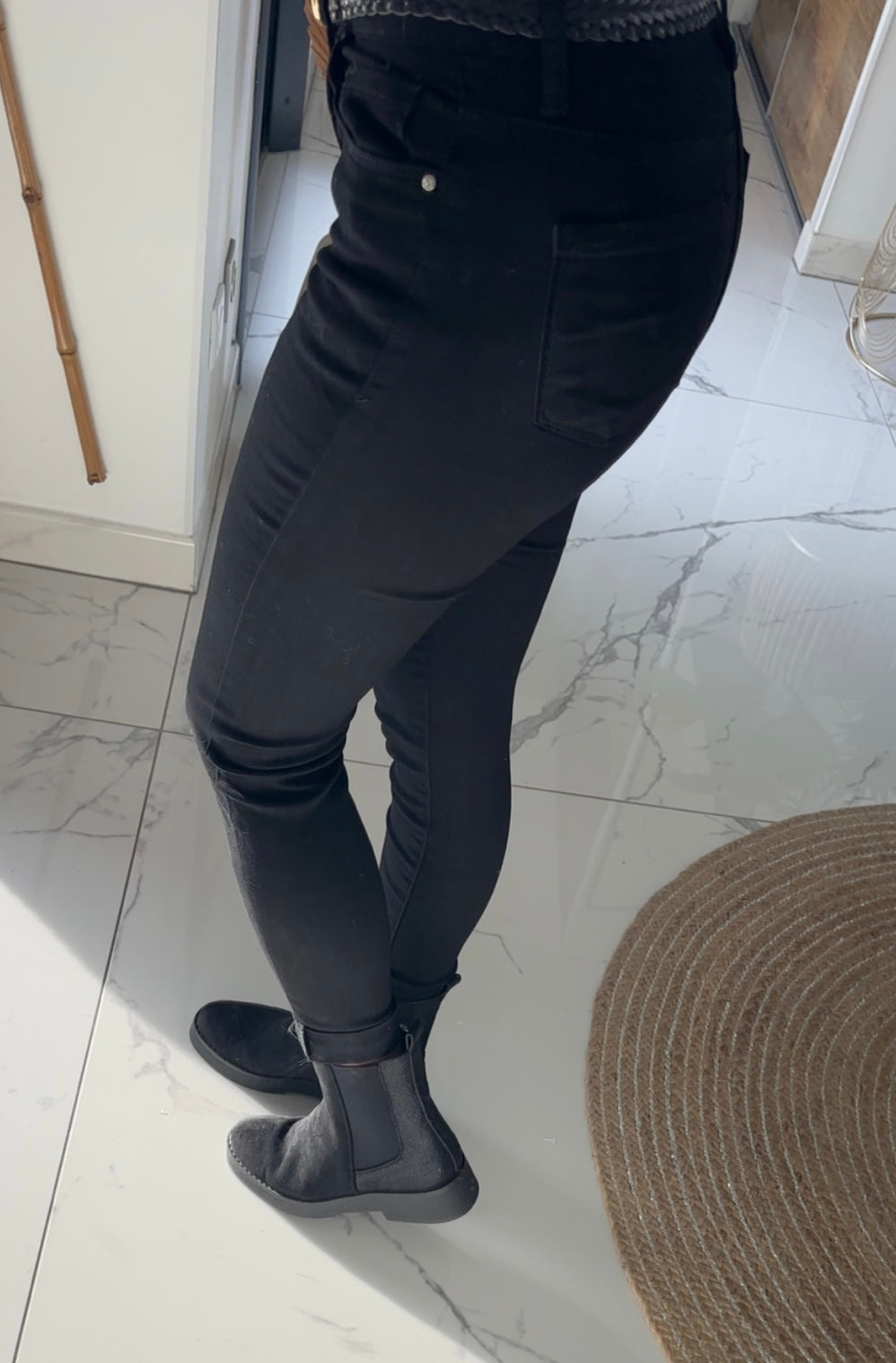 Slim noir