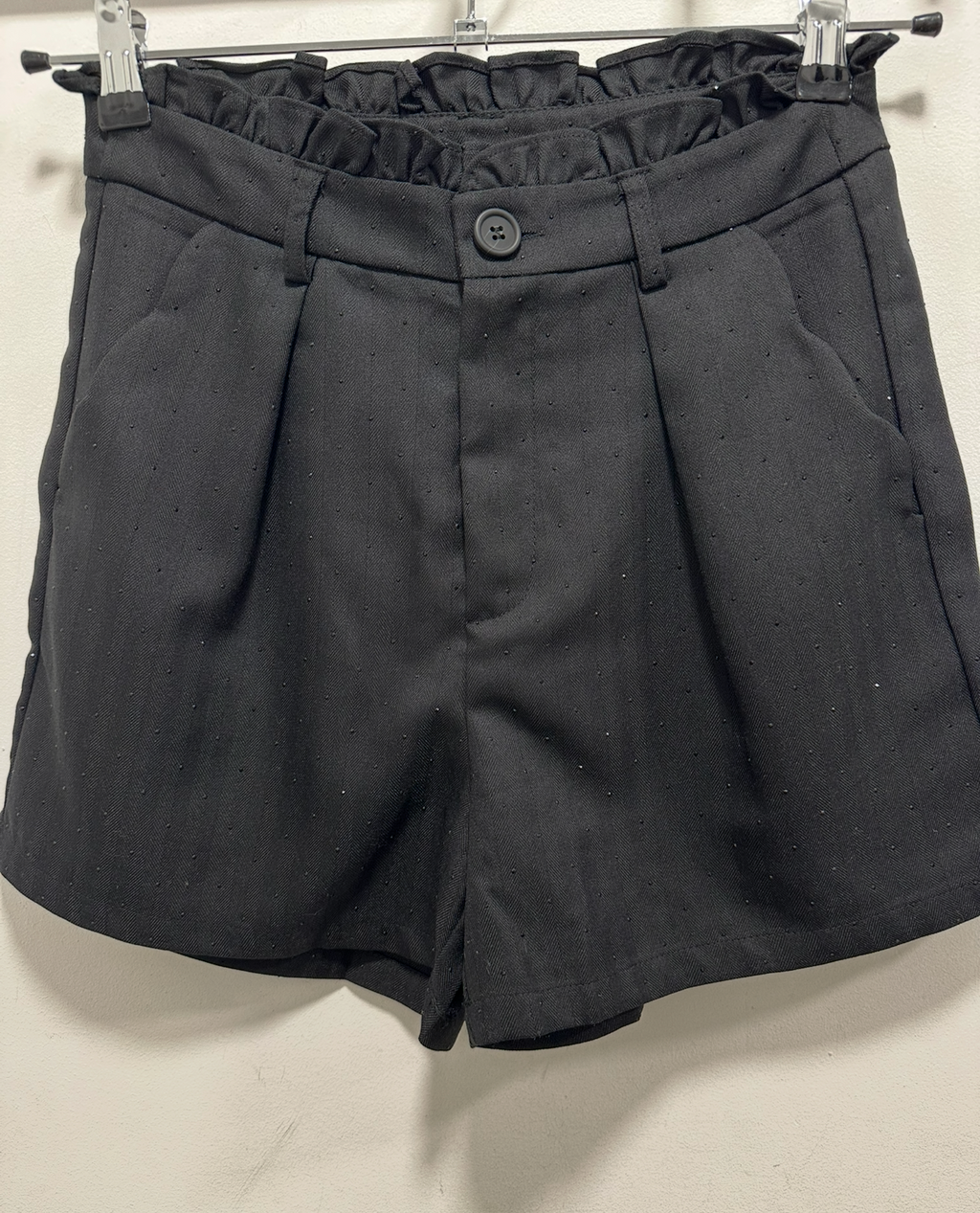 Short noir