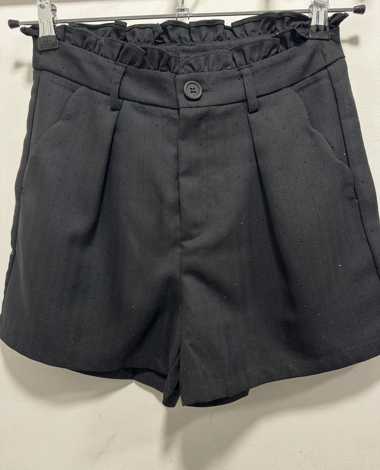 Short noir