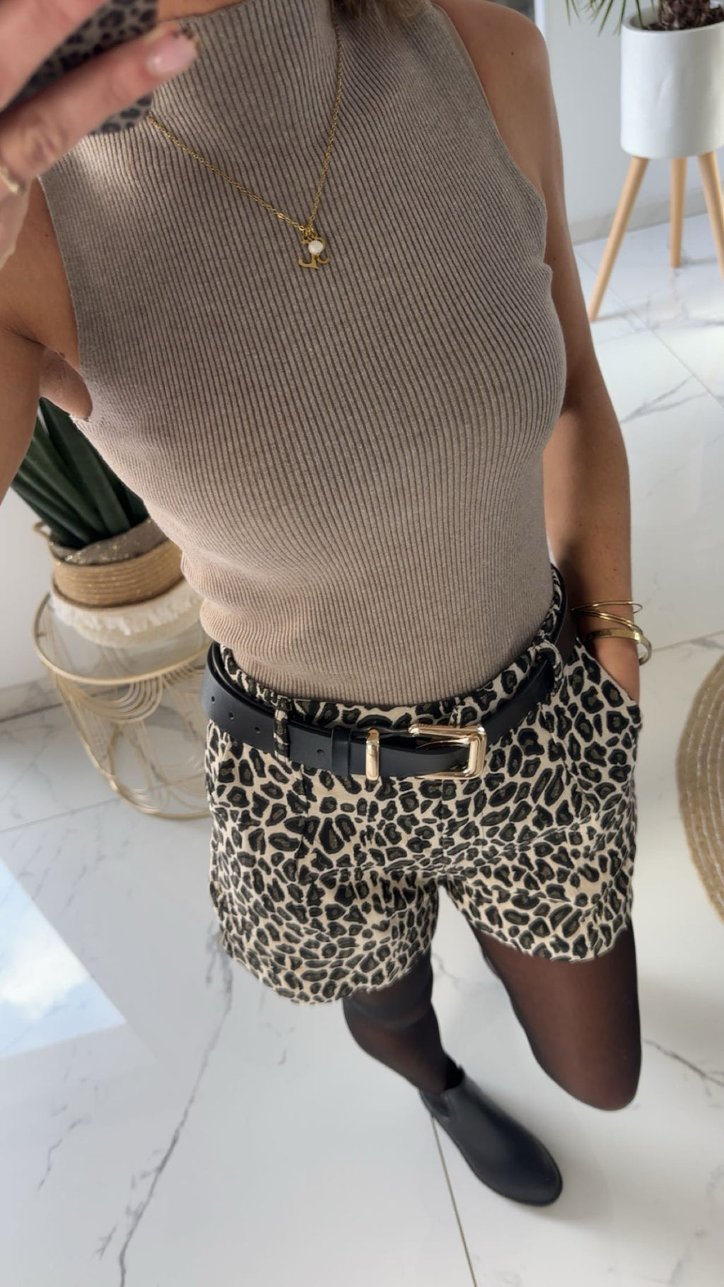 Pull sans manches taupe
