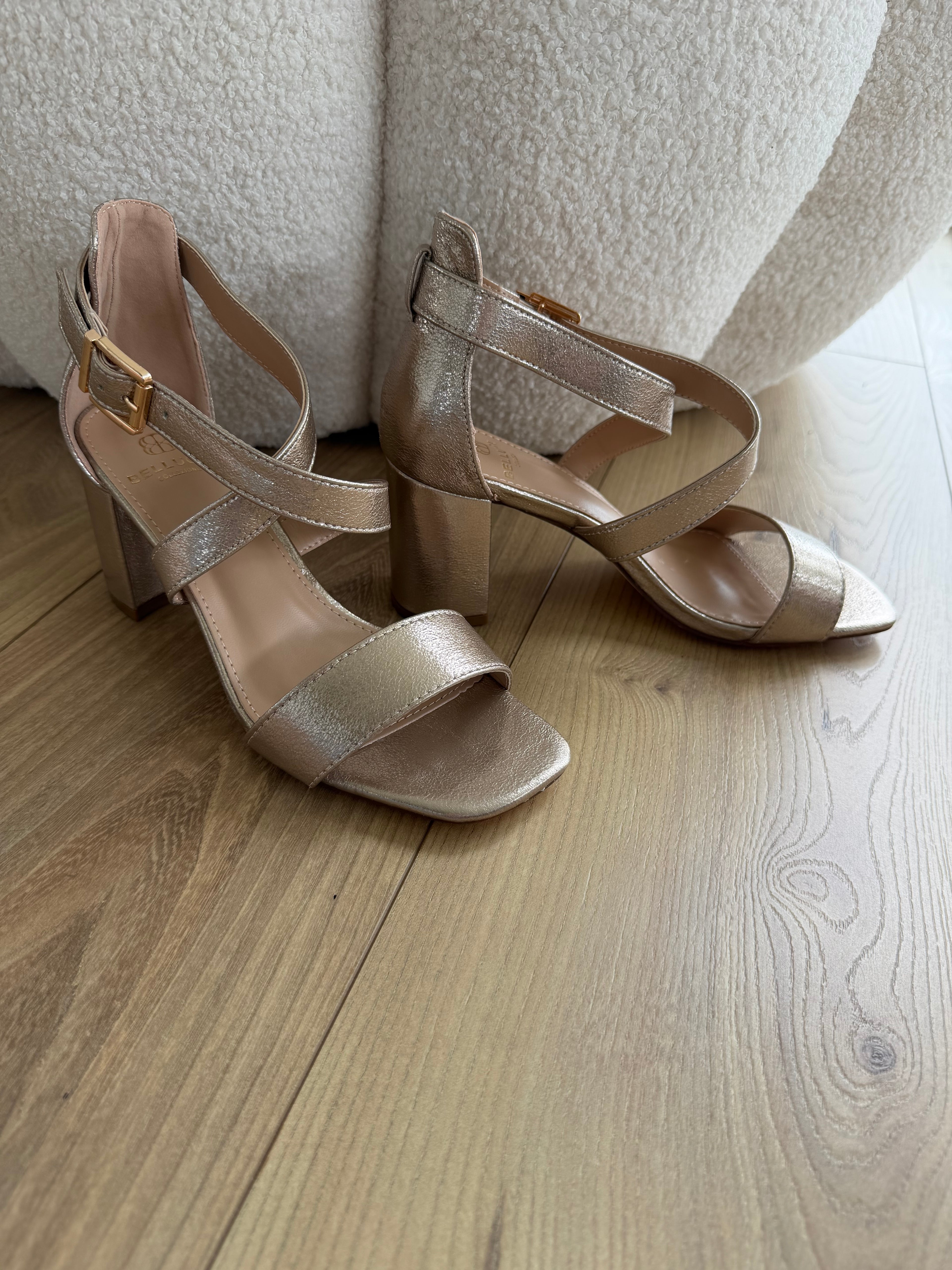Sandales à talons