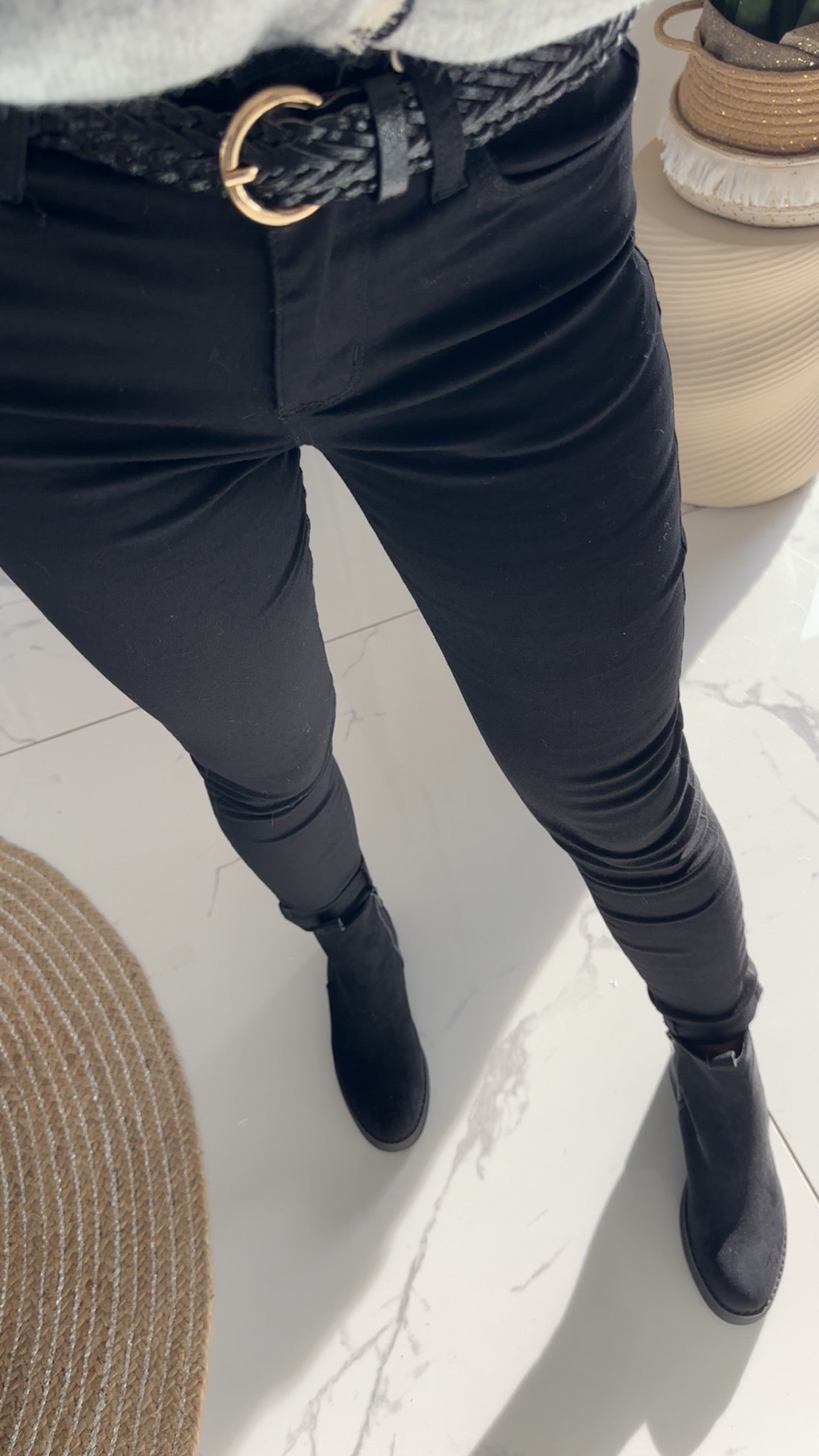 Slim noir