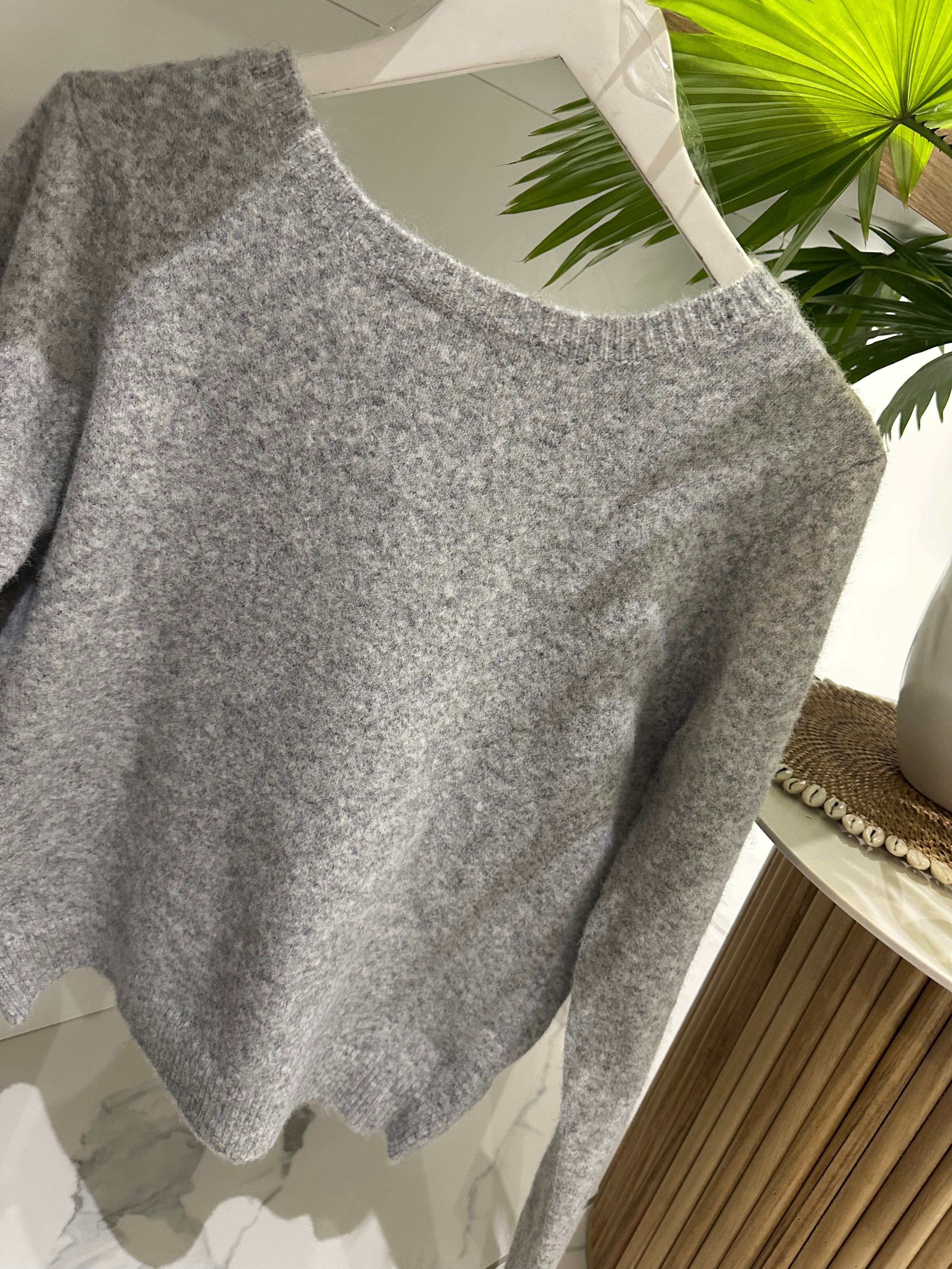 Pull gris